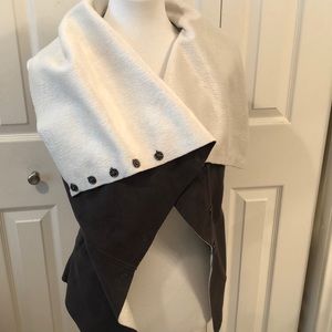 Miilla Gray & White Vest